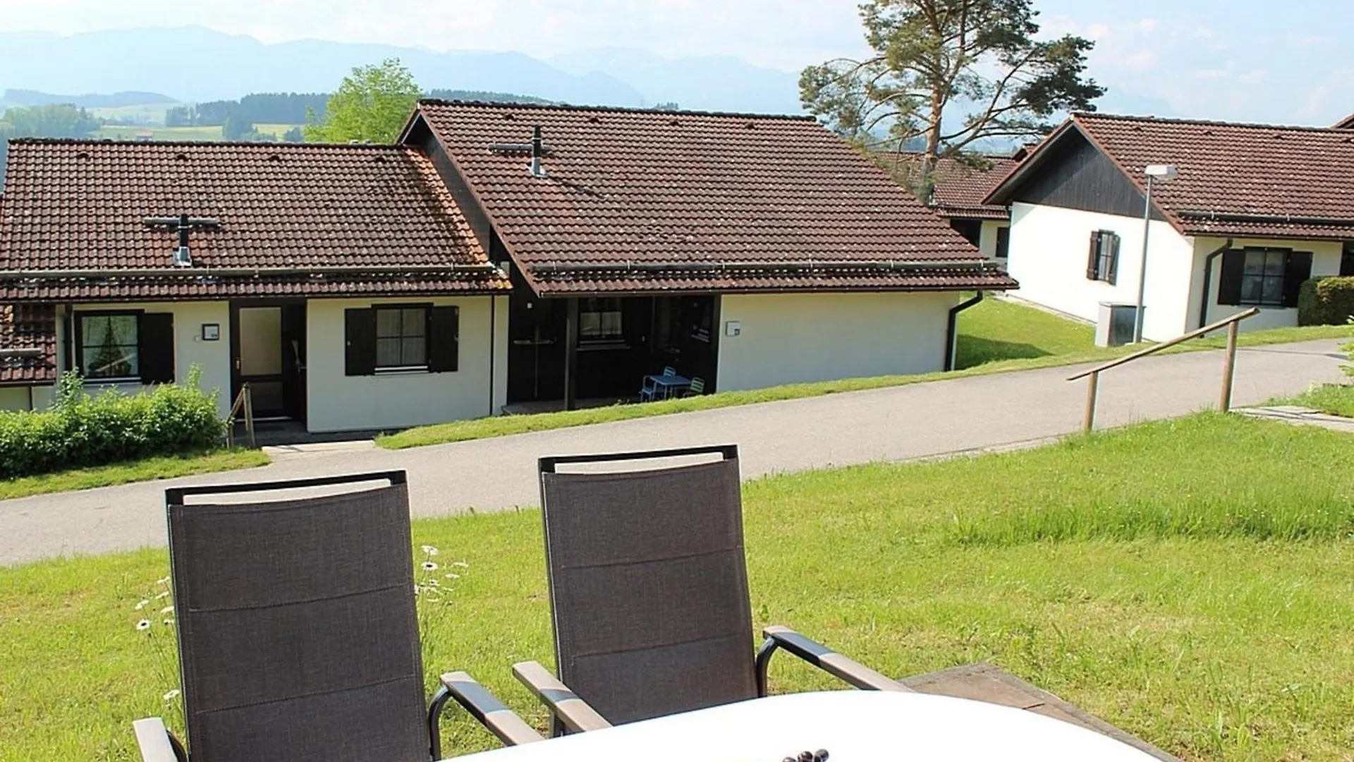 Ferienhaus Nr 121, Kategorie Komfort, Feriendorf Hochbergle, Allgaeu Karlsebene 0*,  Germany